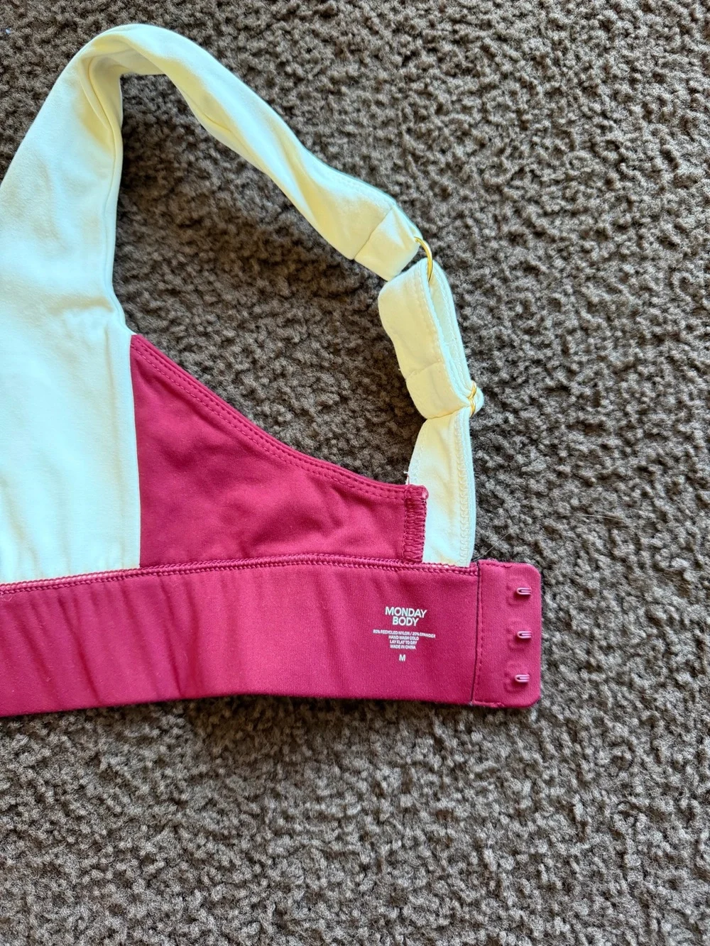 Monday Body sports bra